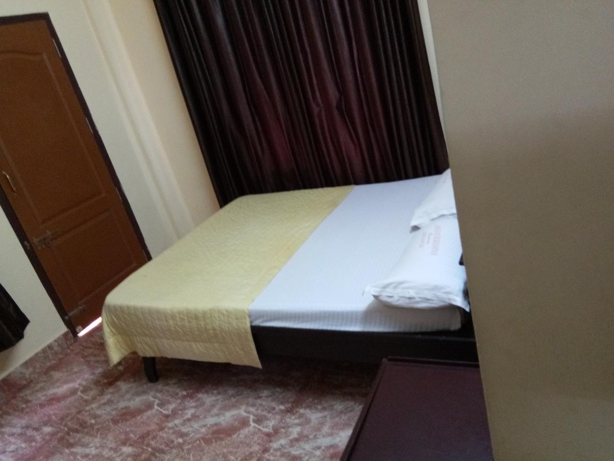 Anandkrishna Residency Hotel Guruvāyūr Екстериор снимка